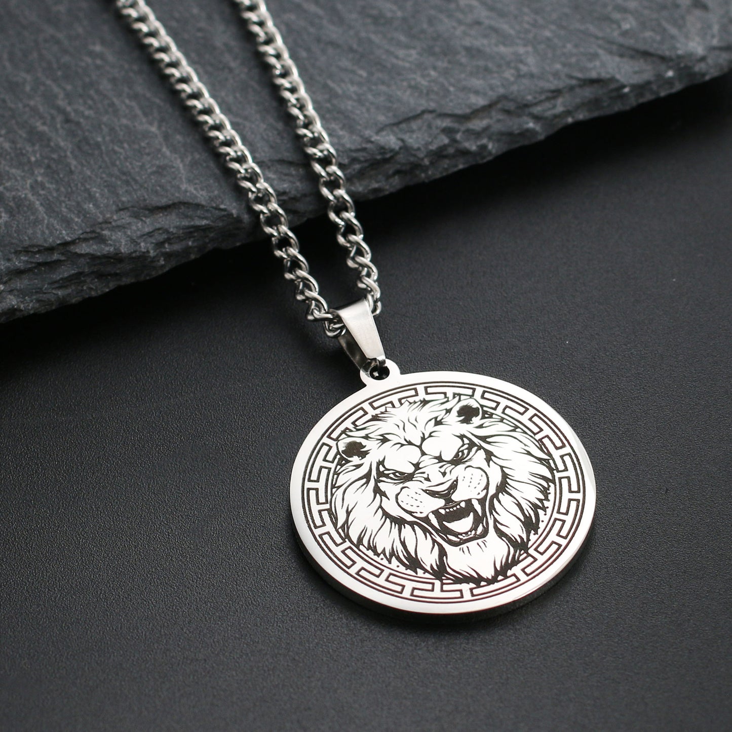 Collier tête de Lion pour homme (Acier)