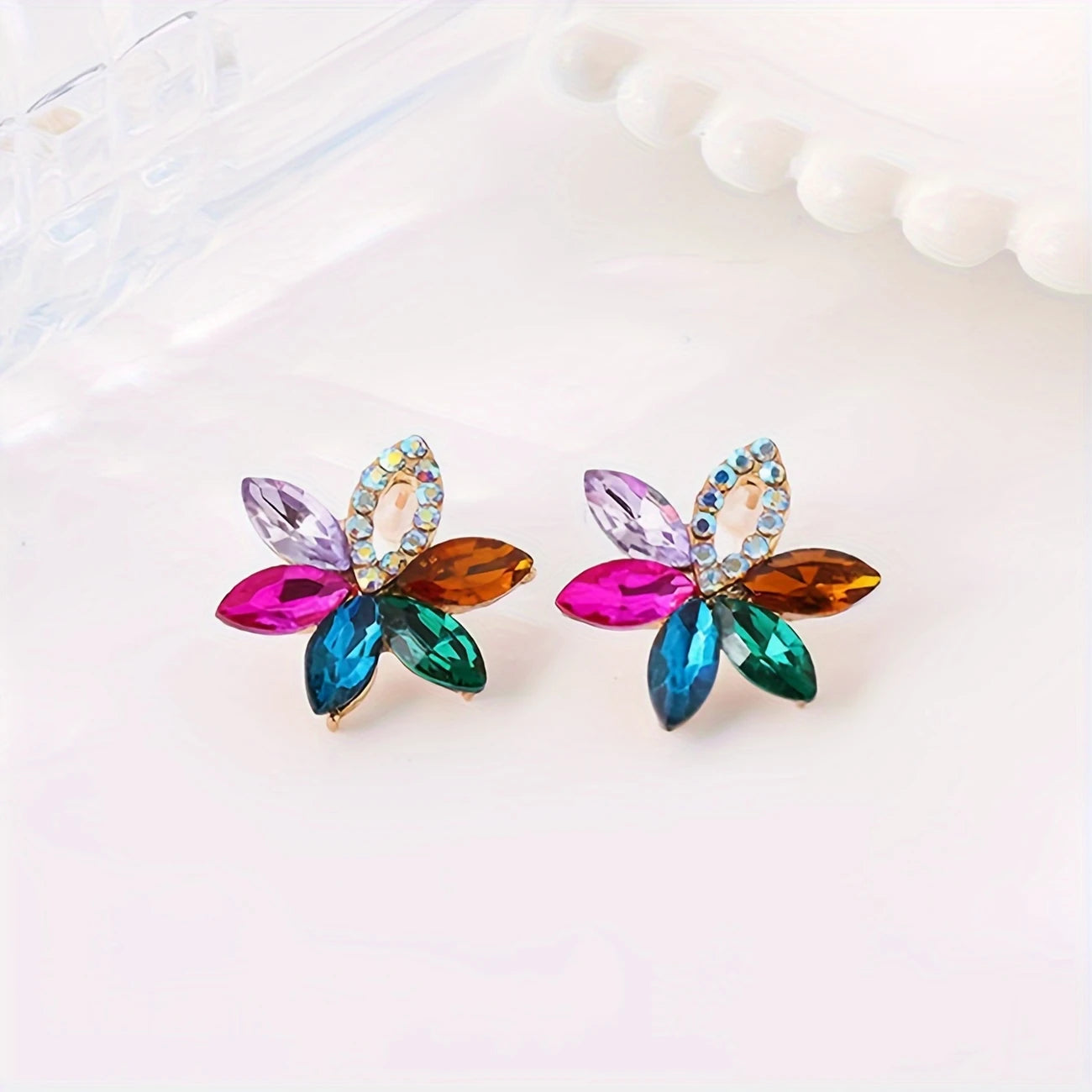 Boucle d'oreille pierre foncé (Fantaisie)