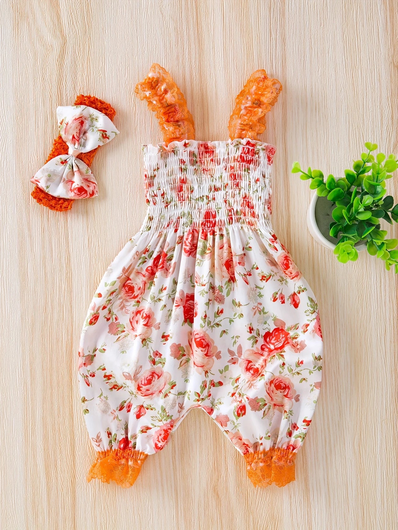 Barboteuse avec son bandeau (Taille 6-9 Mois Uniquement)