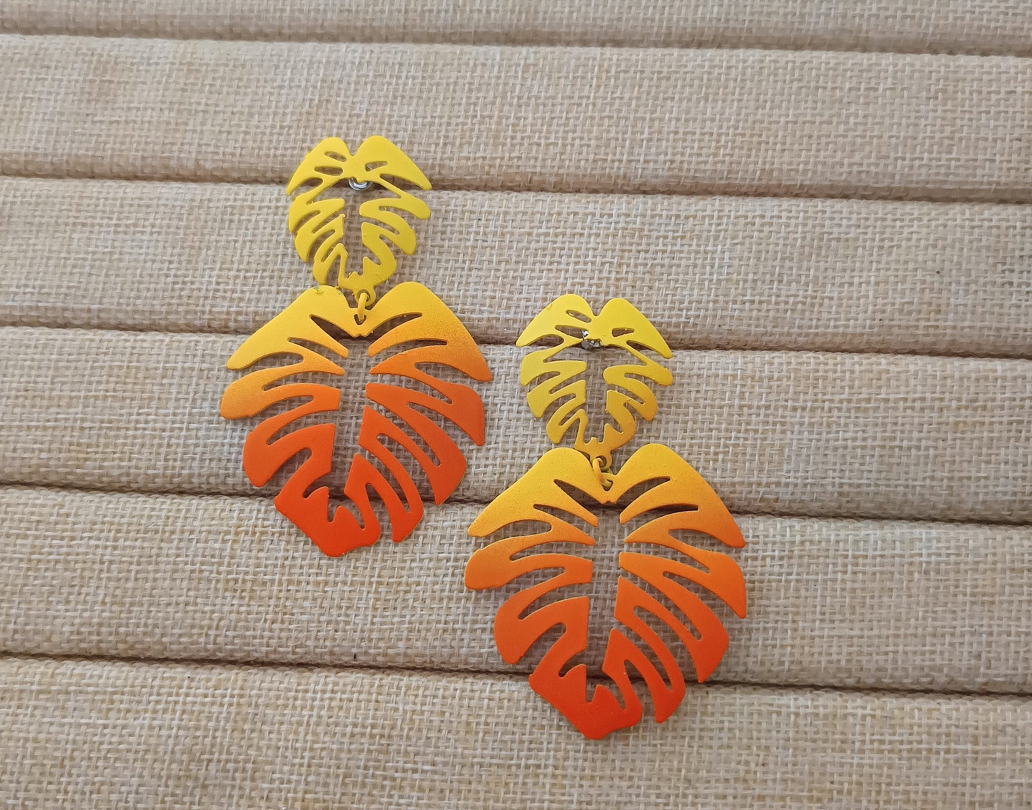 Boucle d'oreille orange jaune (fantaisie)