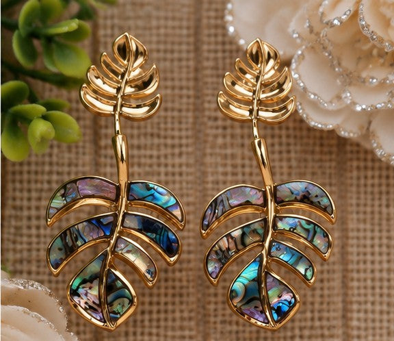 Boucles d’oreilles Feuilles Nacrées – Acier inoxydable doré