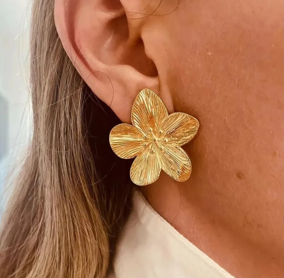 Boucle d'oreille fleur or (Acier)