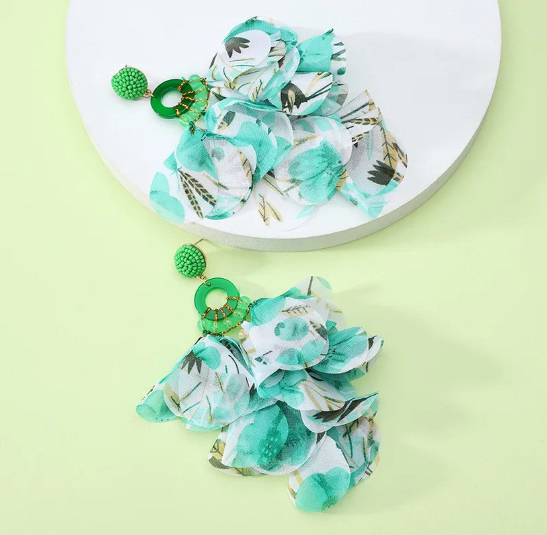 Boucle d'oreille verte (Fantaisie)