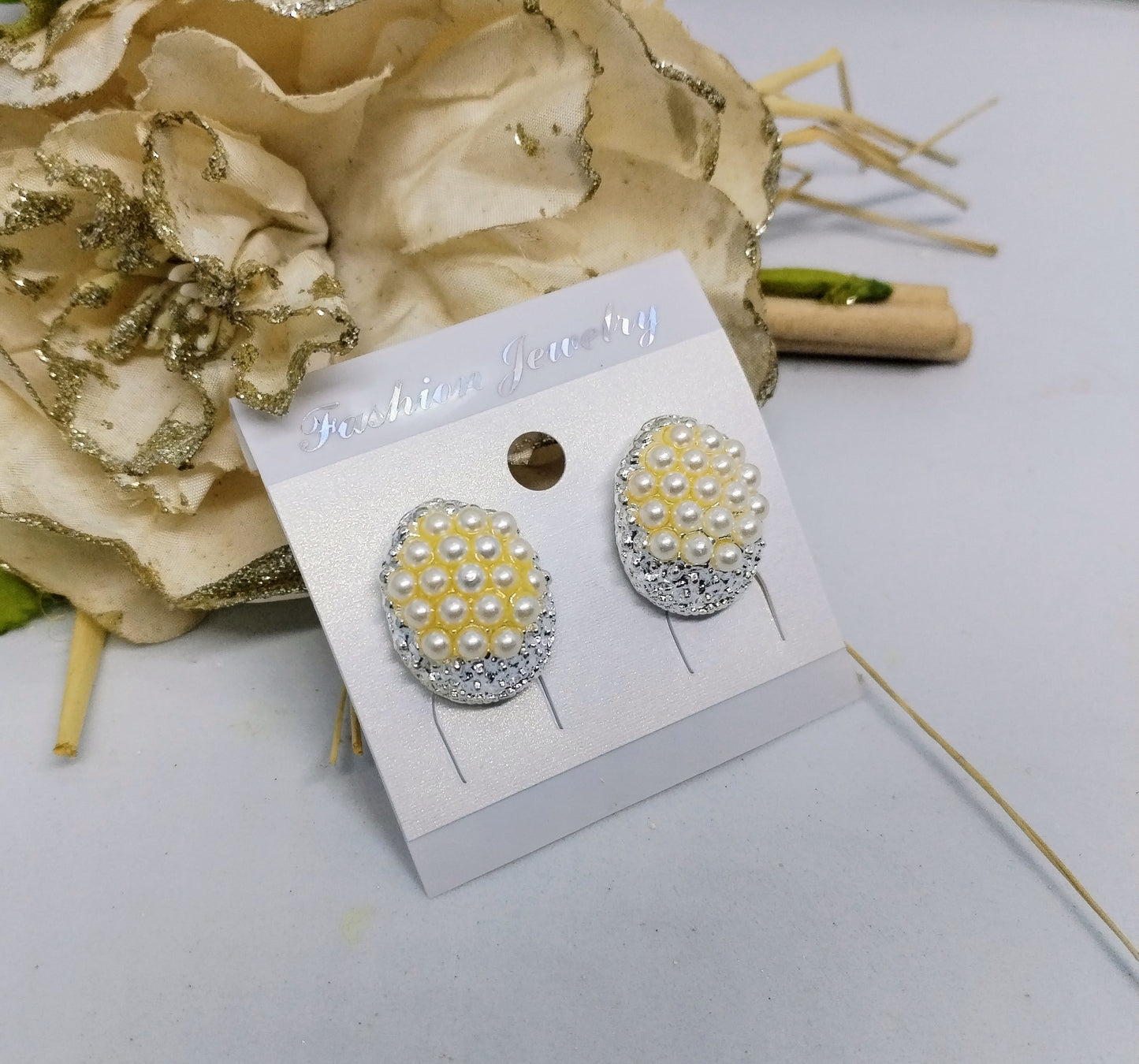 Boucle d'oreille argent et blanc (Fantaisie) BO16824