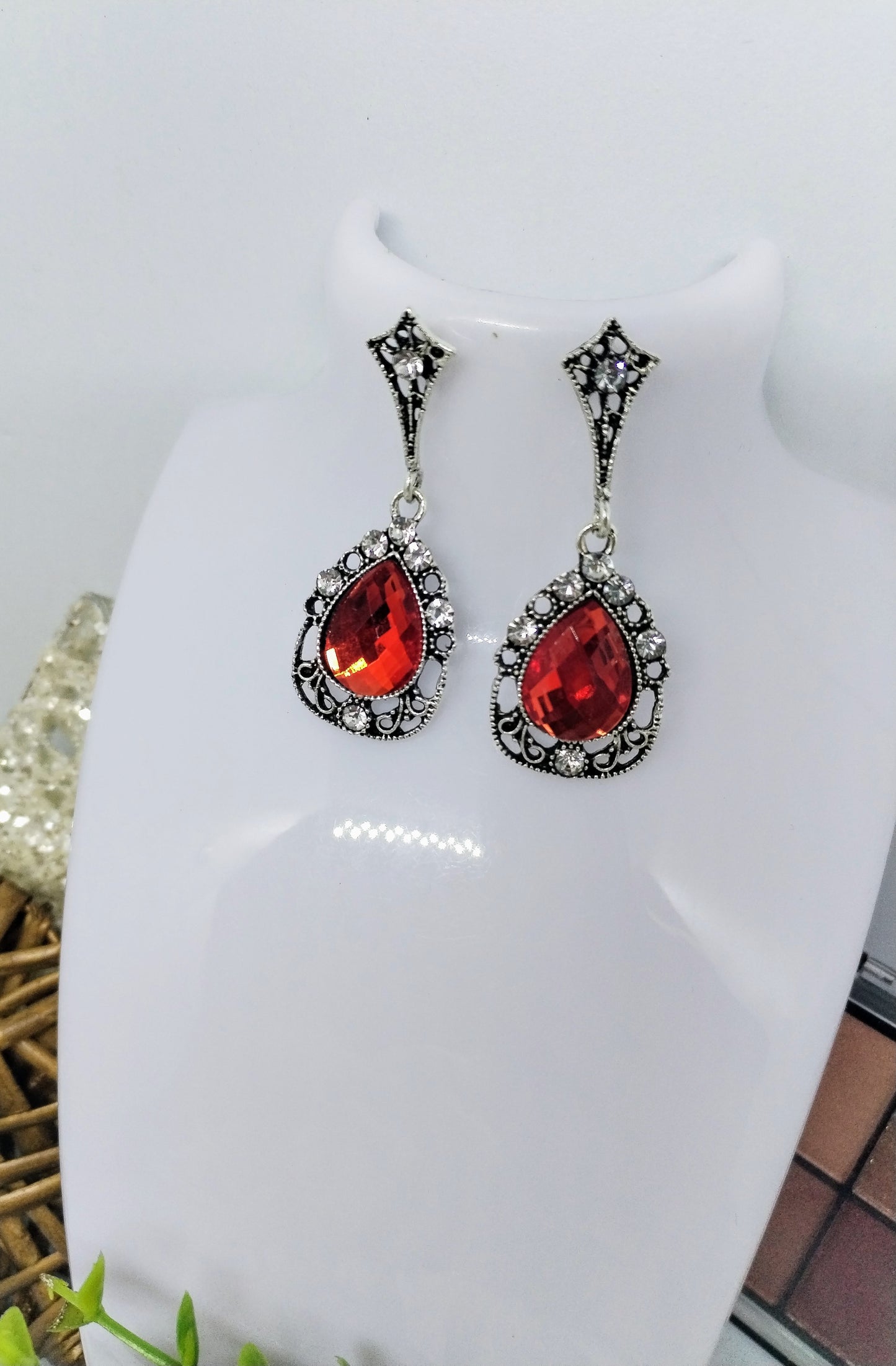 Boucle d'oreille pierre rouge (Fantaisie) BO16524