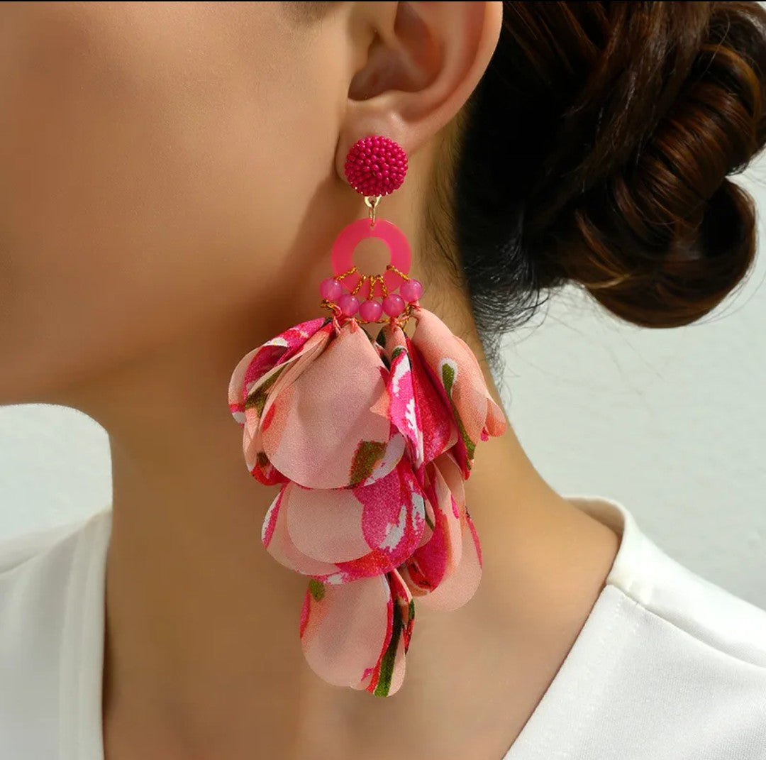 Boucle d'oreille rose (Fantaisie)