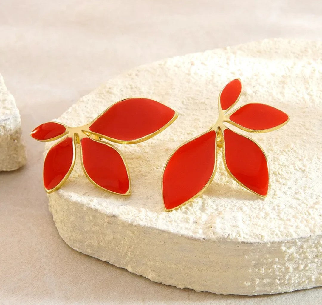 Boucles Livia Fleur Dorée (Acier inoxydable) - Elégantes & Colorées