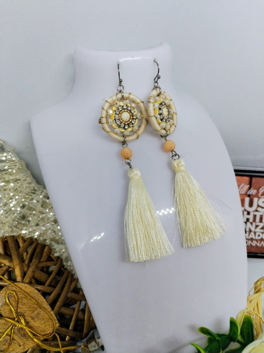 Boucle d'oreille frange blanche (Fantaisie) BO21424