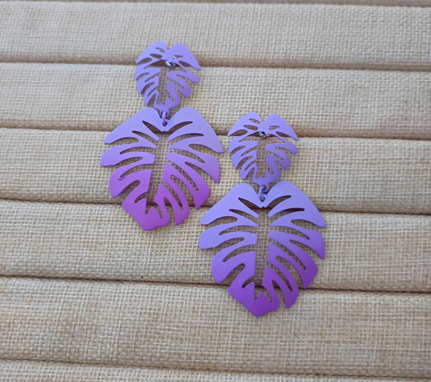 Boucle d'oreille violette (Fantaisie)