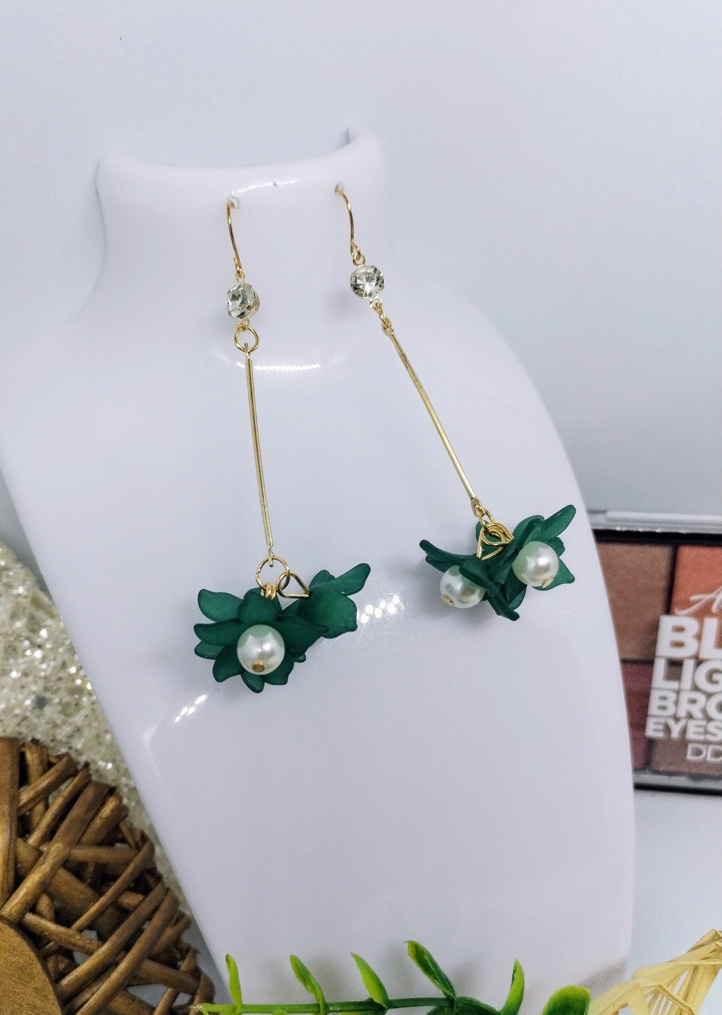 Boucle d'oreille fleur verte (fantaisie) BO16724