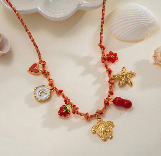 Collier breloque rouge (Acier)
