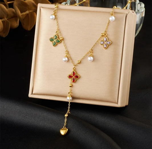 Collier Élina en acier inoxydable doré – Trèfles colorés & perles