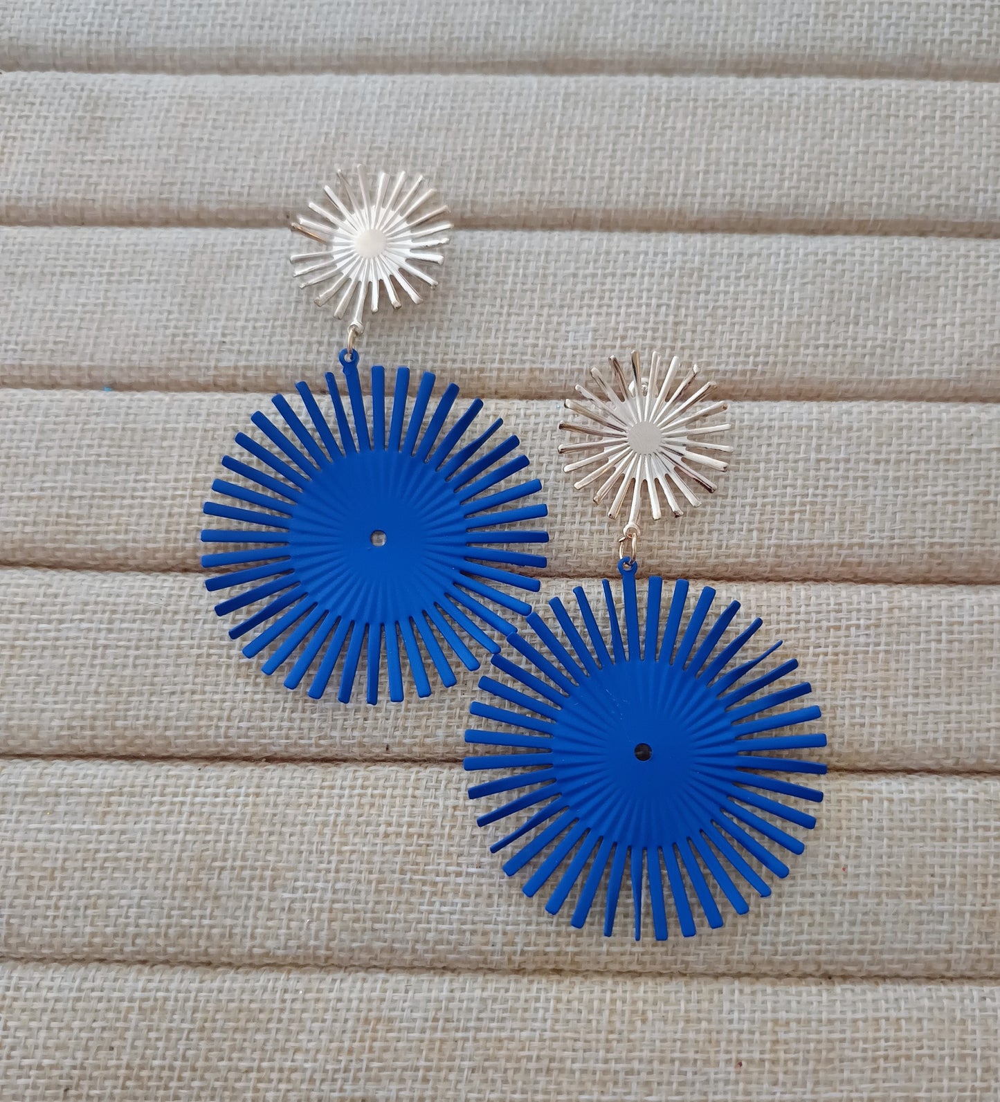 Boucle d'oreille bleu (fantaisie)