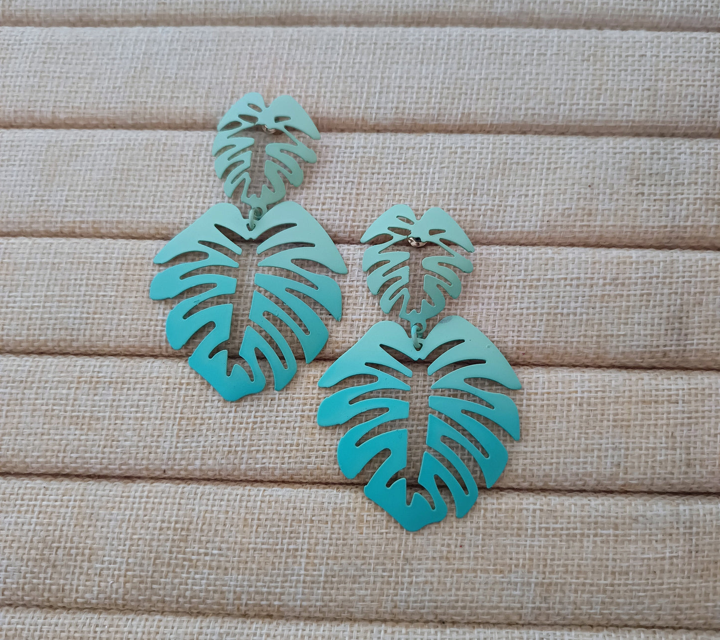 Boucle d'oreille bleu vert (fantaisie )