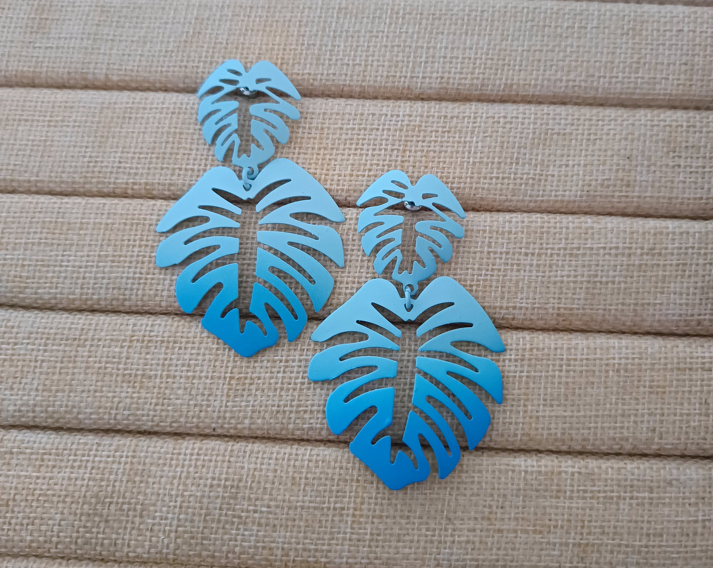 Boucle d'oreille bleu (fantaisie)