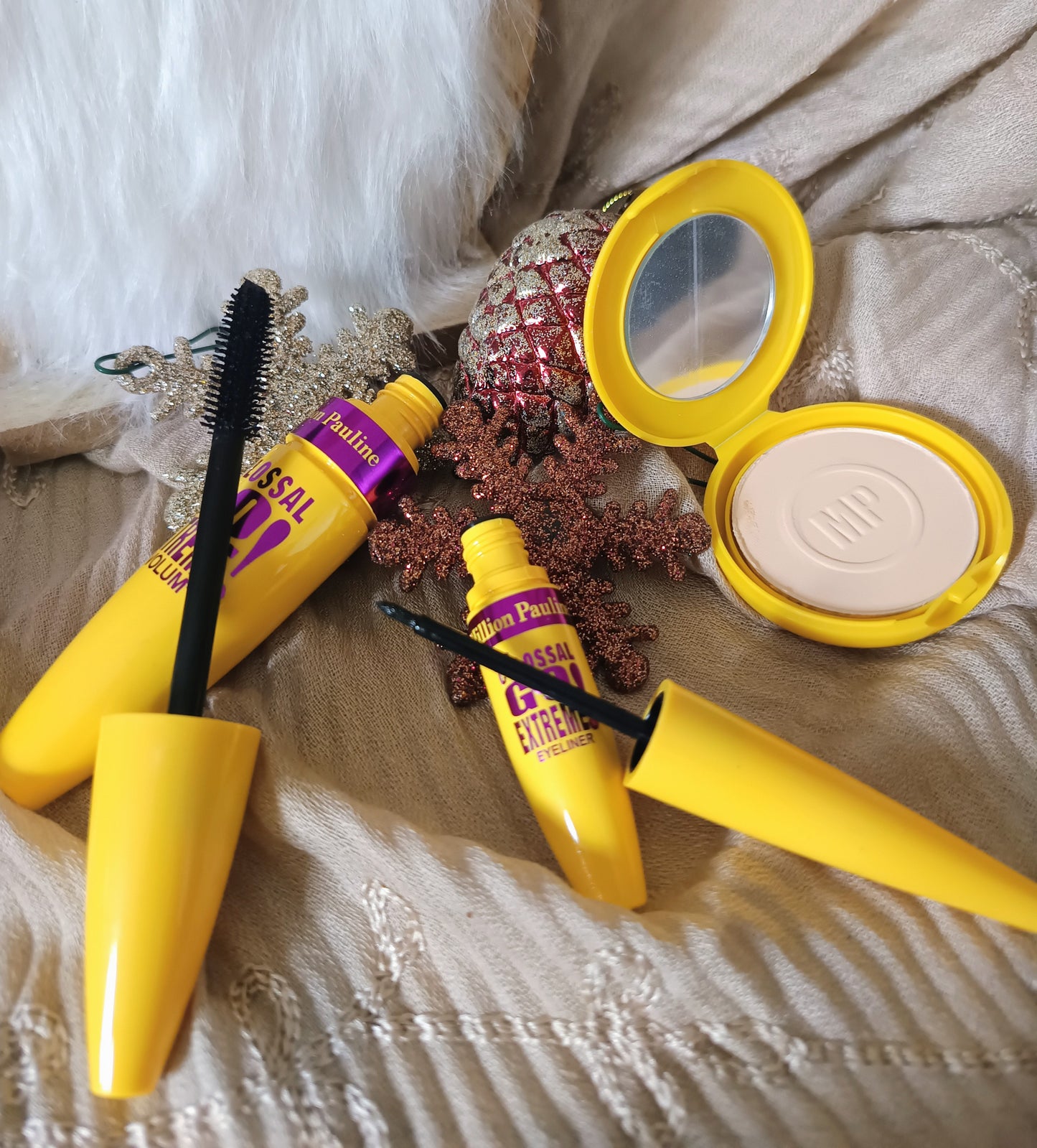 Kit Mascara/ Eye Liner et poudre