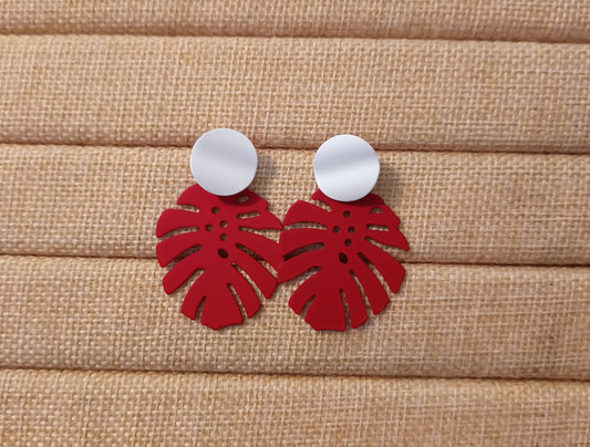 Boucle d'oreille rouge (fantaisie)